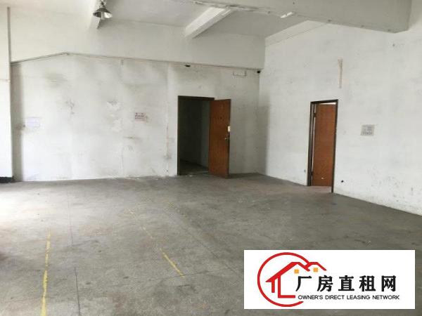 
		锦厦三层独栋3400平厂房招租交通便利可进大车
	