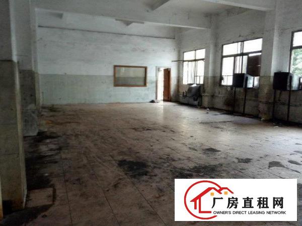 
		乌沙980平带办公厂房招租水电齐全消防完善可进大车
	