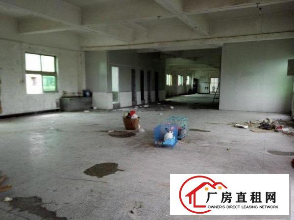 
		乌沙980平带办公厂房招租水电齐全消防完善可进大车
	