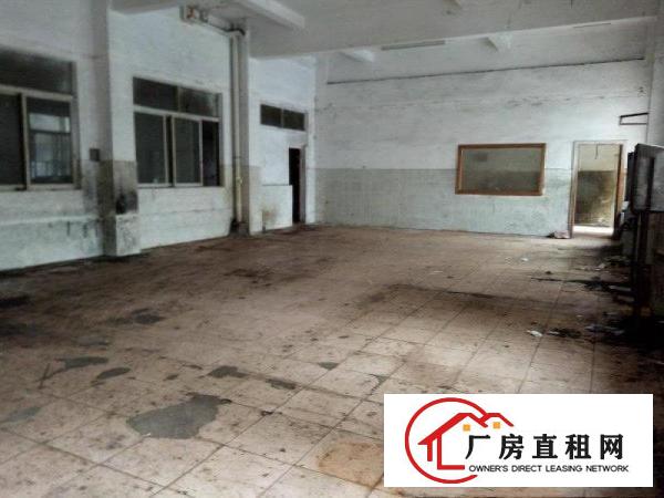 
		乌沙980平带办公厂房招租水电齐全消防完善可进大车
	