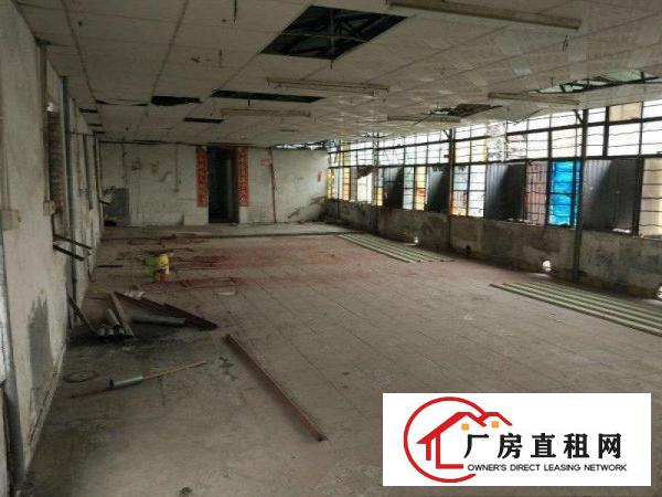 
		乌沙二楼民房330平招租，4000打包交通方便
	