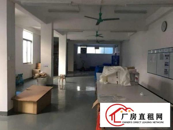 
		虎门南栅二楼新出一带装修厂房1000平方，无转让费
	