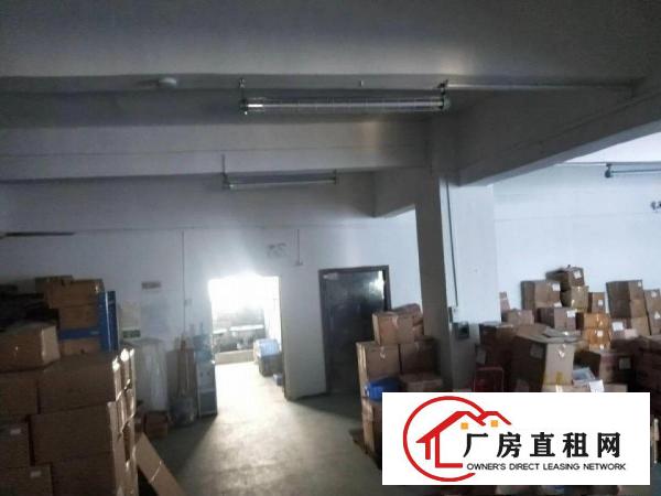 
		南栅新出现成装修一楼500平方。
	