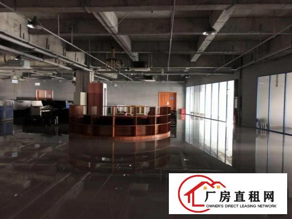 
		龙眼全新厂房带豪华装修3000平米整层出租，可分租
	