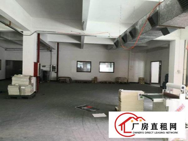 
		小捷窖新空一楼600平米标准厂房出租
	