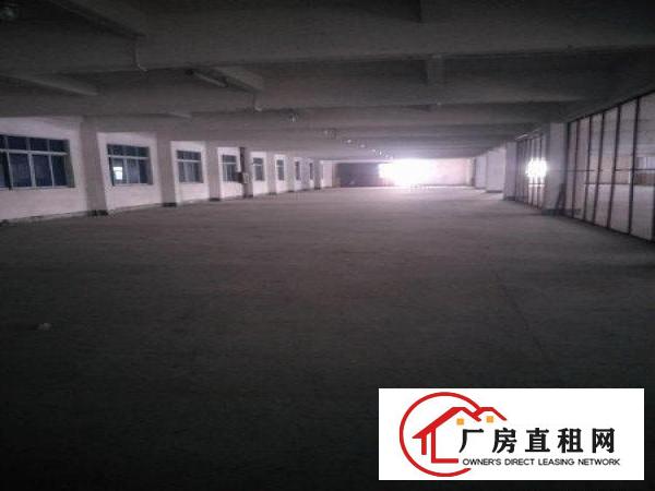 
		小捷窖高新产业园空出三楼2200平米，可分租
	