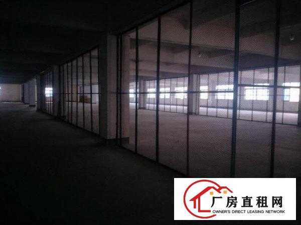 
		小捷窖高新产业园空出三楼2200平米，可分租
	