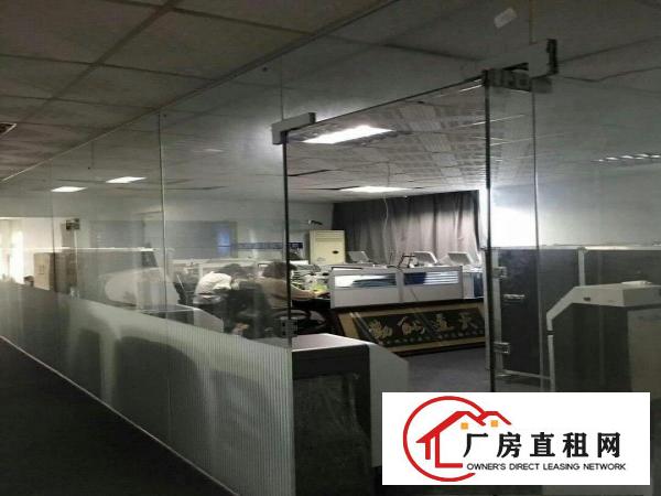 
		精装修，虎门龙眼新出楼上带装修厂房1300平
	