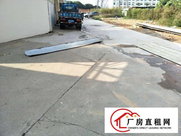 
		怀德新出钢构厂房4000平，滴水六米
	