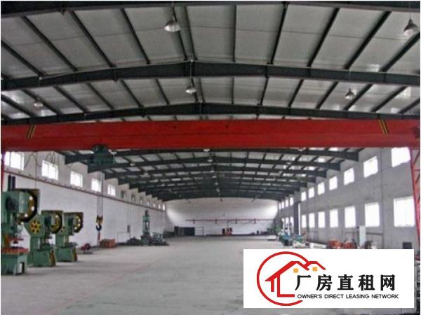 
		新出原房东独院1100平方砖墙到顶铁皮房形象好
	