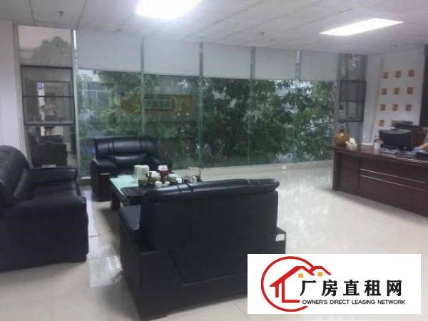 
		原房东独院标准厂房5600平方带装修招租大货梯
	
