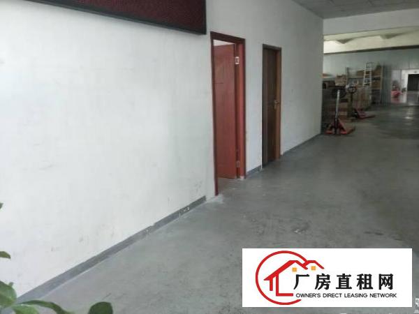 
		厚街新出6楼上1300平方简装修厂房招租
	