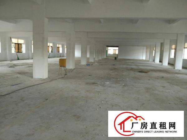 
		成熟工业园独院分租一楼450平方米，现成办公水电，
	