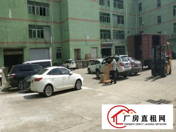 
		东城新出二楼厂房2000平方有电梯水电消防齐全
	