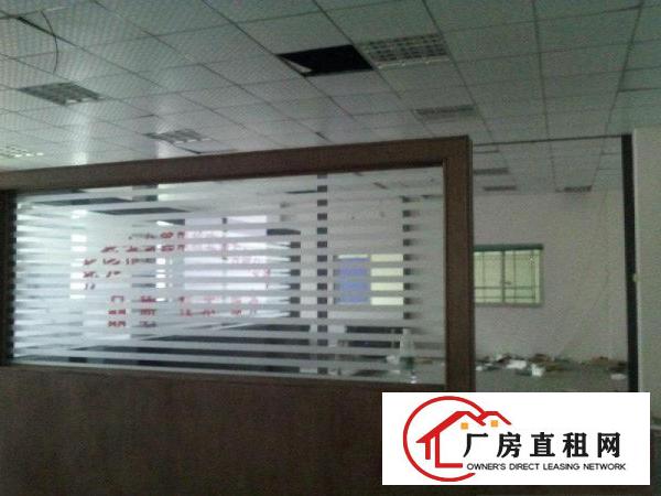 
		东城光明新出经典小独院单一层800平方,租金便宜
	