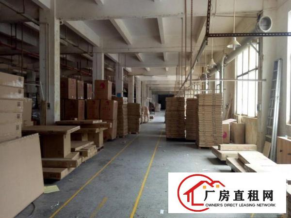 
		南城附近一楼二楼三楼四楼厂房出租10元起租
	