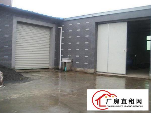 
		南城经典独院厂房700平方出租,形象好.租金便宜
	