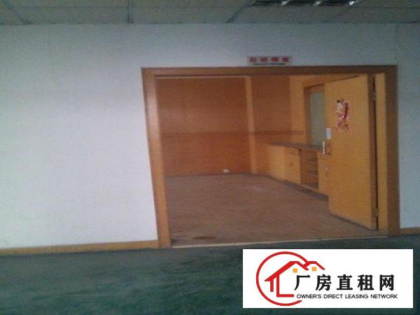 
		东城同沙科技园独院厂房出租，单一层3000平方
	