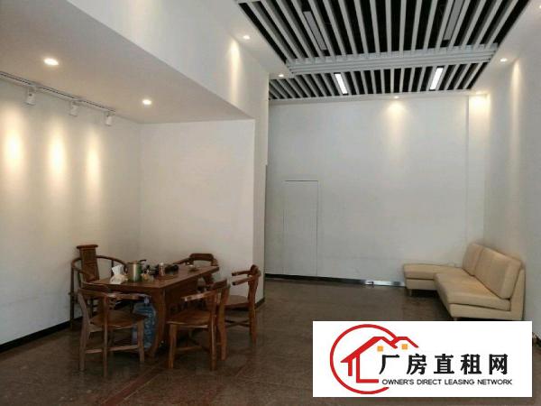 
		东莞市区莞城运河西一路仓库3600平米
	