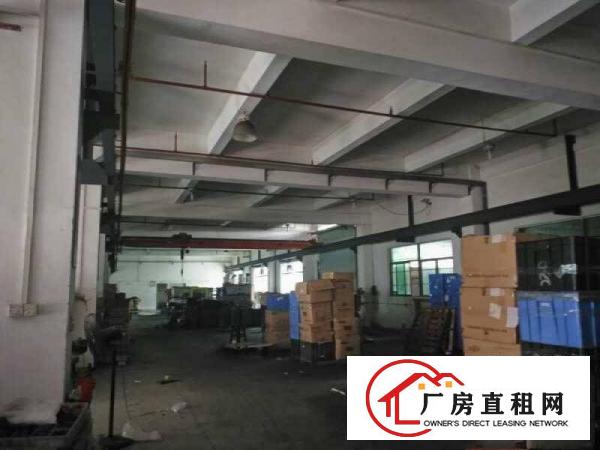 
		大朗华南汽配城附近总面积4680平方共3层一楼
	