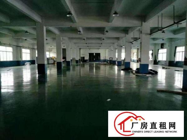 
		大岭山汽车广场旁新出楼上1350平现成水电办公装修
	