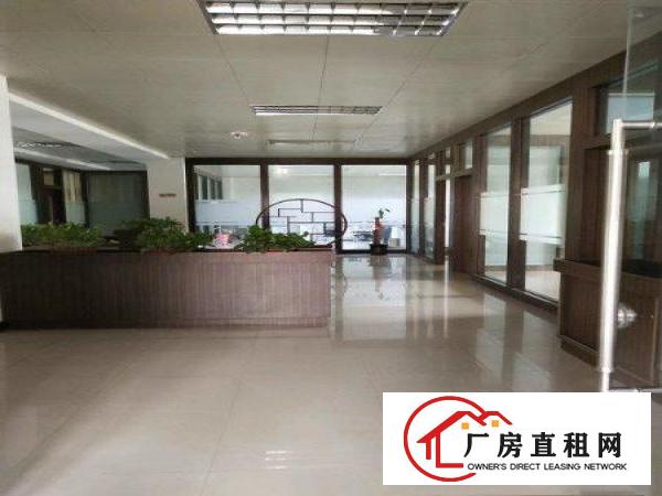 
		大岭山工业园紧靠莞长路新出楼上1730平方豪华装修
	