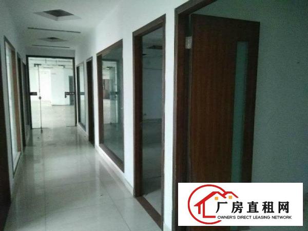 
		大岭山科技园新出二楼整层精装修办公室1300平方
	