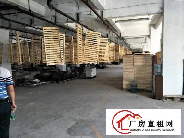 
		东莞实际面积一楼现成家具喷油厂房2800平方出租
	