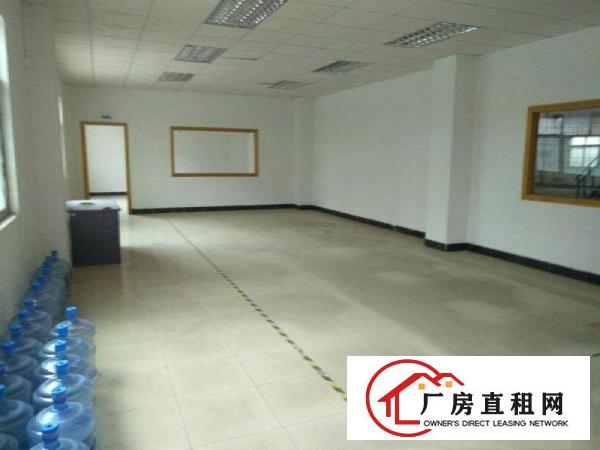 
		寮步镇华南城新出一楼1300平米带牛角厂房
	
