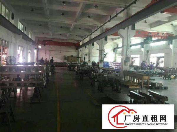 
		石排镇独院单一层厂房1050出租
	