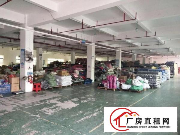 
		石排镇工业区新空出原房东一楼1900平方厂房出租，
	
