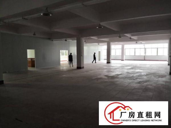 
		石排新出工业区二楼900平方米厂房出租
	