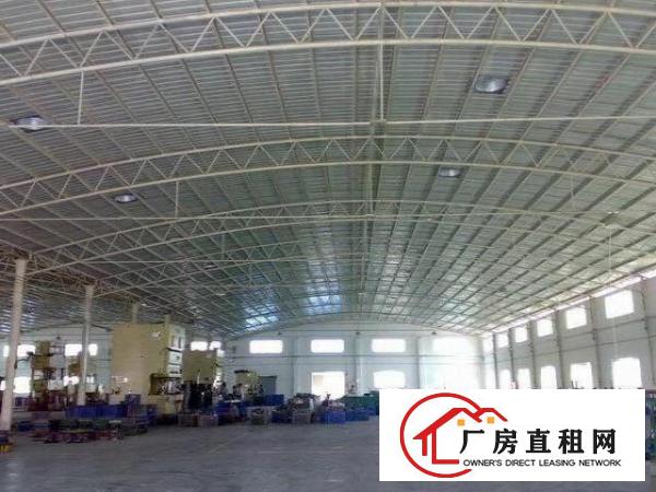
		石排镇工业区新出钢构厂房单一层3500平方出租
	
