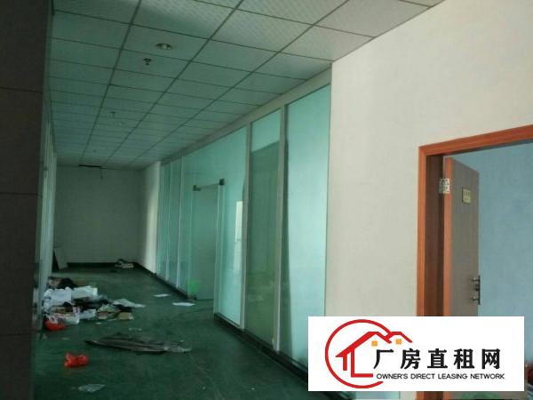 
		石排新出原房东标准厂房(10000)平方出租
	