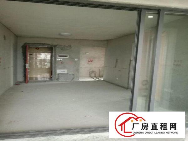 
		西湖石龙火车站旁仓库100平米
	