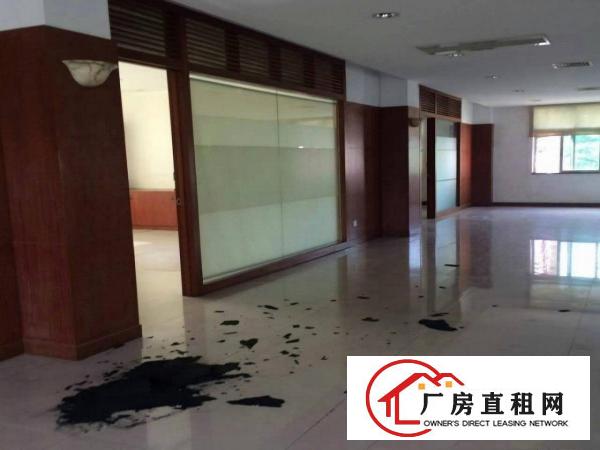
		石碣独院工业园一楼4800高度12米
	
