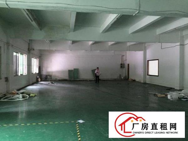
		石碣镇1600平米楼上厂房出租
	