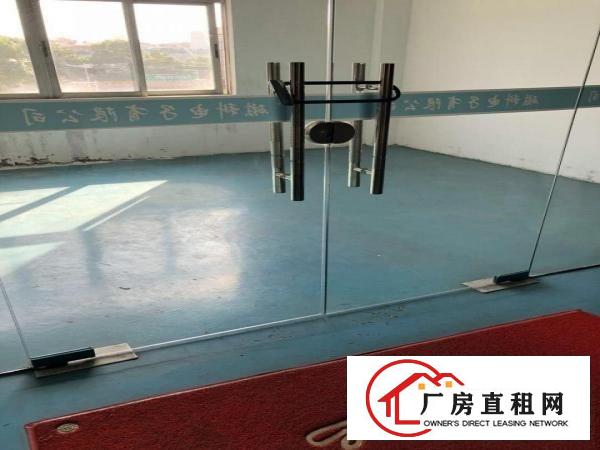 
		标准独院厂房分租2楼一层1300方
	