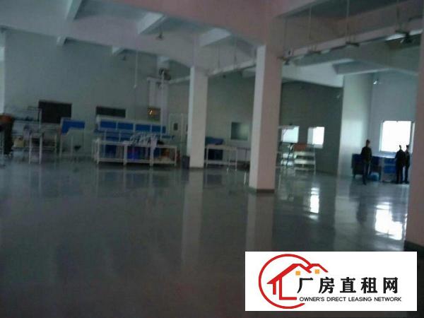 
		石碣独院厂房1至3楼3300方，有宿舍，有仓库
	
