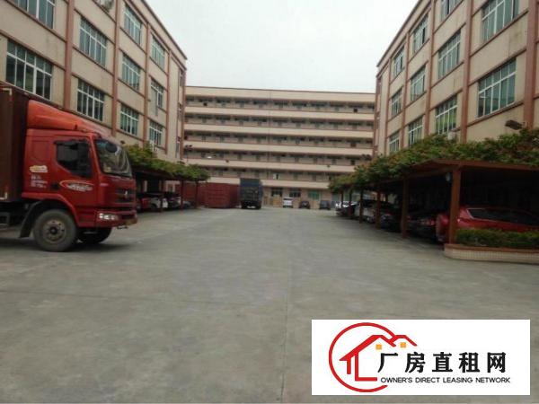 
		大工业园独栋一楼1300，环境优美空地大
	