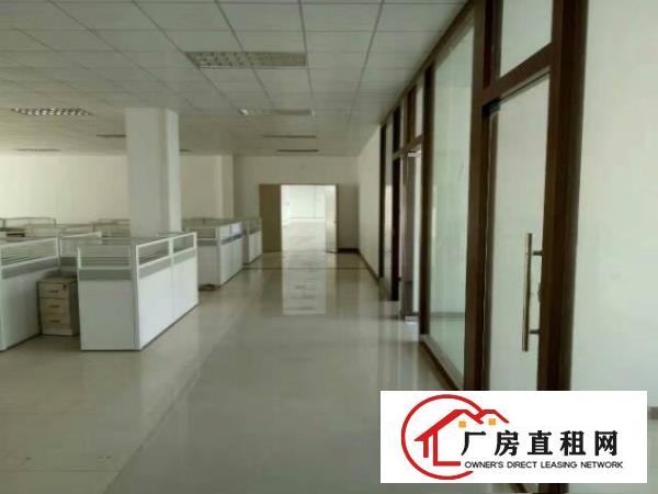 
		原房东标准楼房带豪华装修办公室，空间利用率非常高。
	