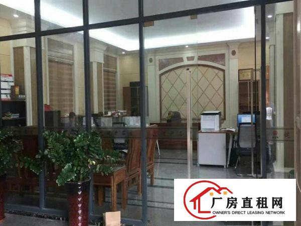 
		高埗镇2300钢构平带卸货平台变压器很大
	