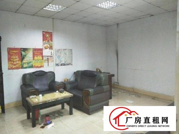 
		独门独院厂房，性价比高
	