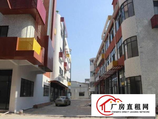 
		万江新出标准独院厂房一楼1500平方带精装办公出租
	