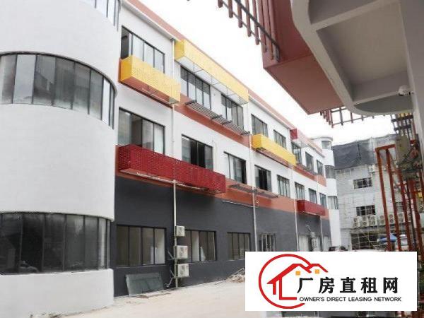 
		万江新出楼上厂房950平方带红本使用率高格局好出租
	