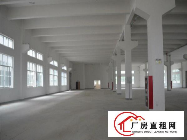 
		万江上甲村一楼厂房1640平，高度7米，可架行车
	