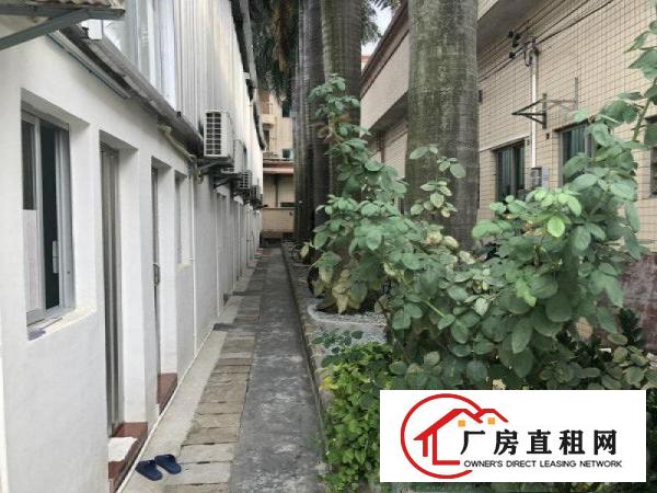 
		原房东）独门独院单一层钢构厂房招租，入住即可生产。
	