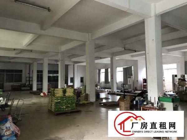 
		万江蚬涌分租一楼1050平方电200有办公室和宿舍
	
