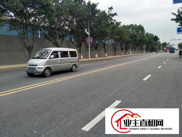 
		带航车单一层1500平米滴水八米
	