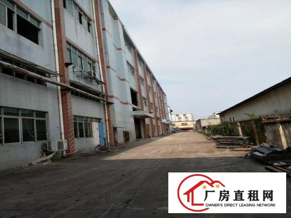 
		中堂独院标准三层楼房3950平
	